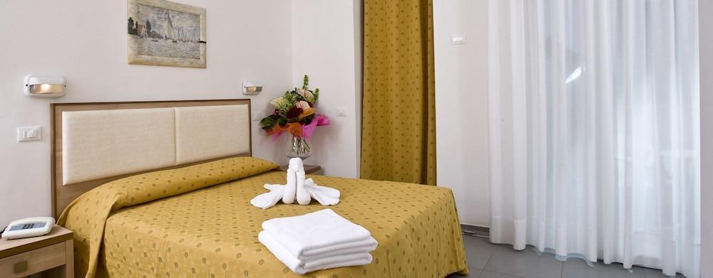 Hotel Nautilus Cattolica Eksteriør bilde