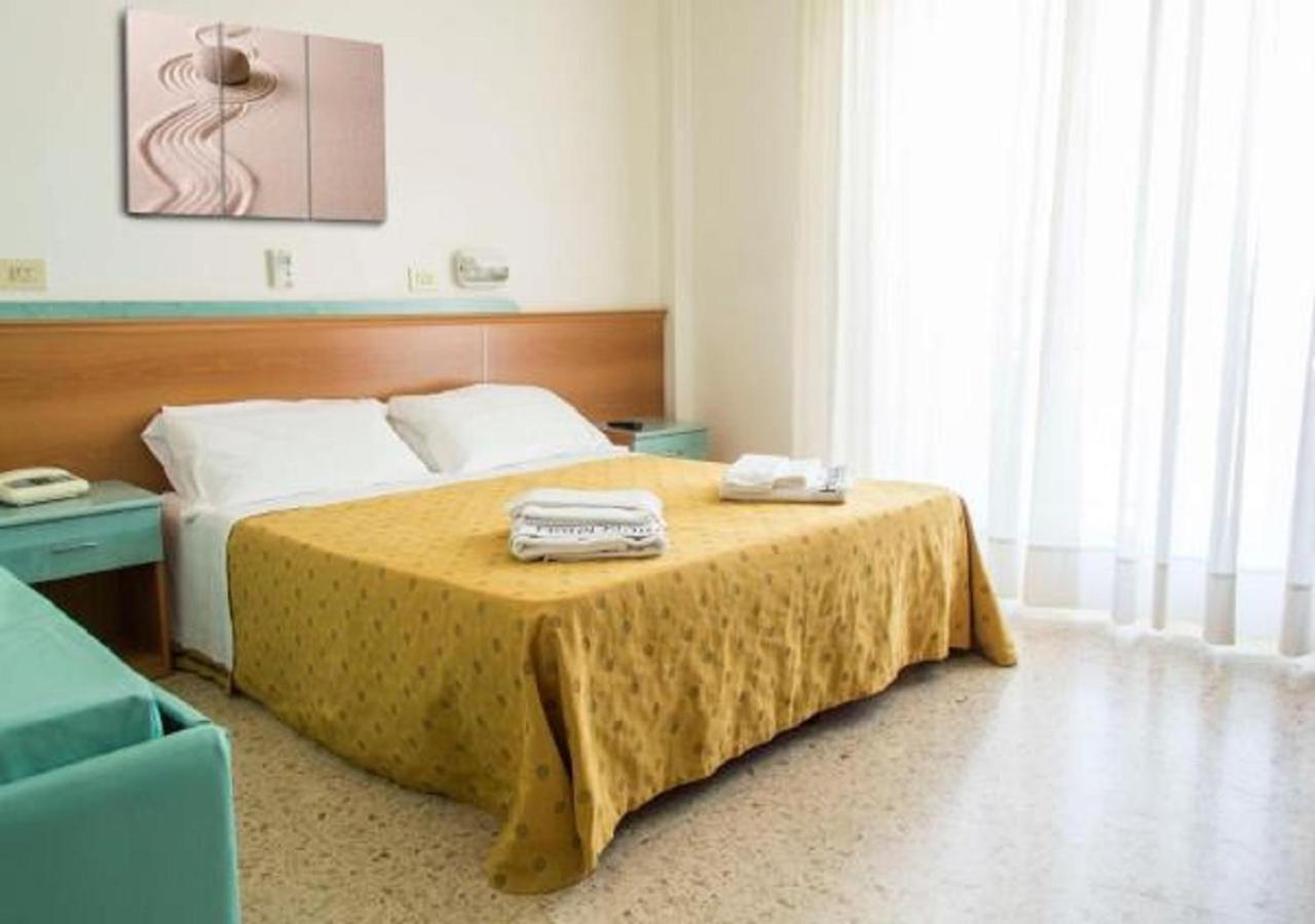 Hotel Nautilus Cattolica Eksteriør bilde